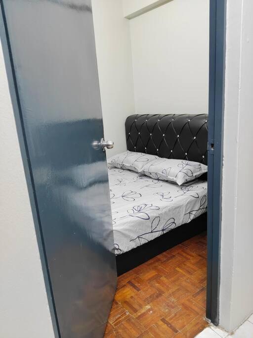 Nur Homestay Permai Damansara Damai Petaling Jaya Luaran gambar